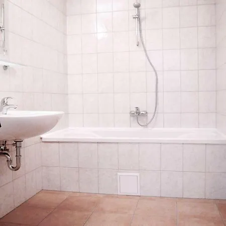 Ferienhaus Four Bedroom Holiday In Szolad