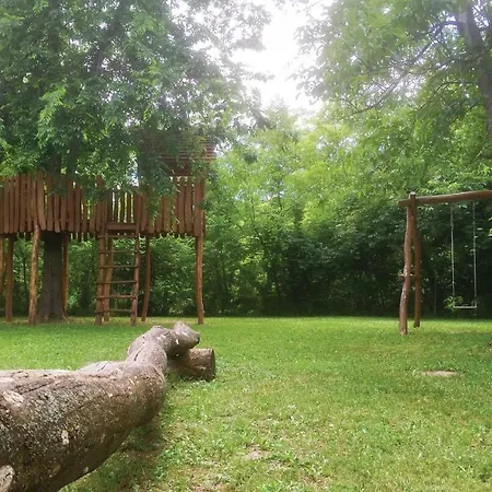 Four Bedroom Holiday In Szolad *